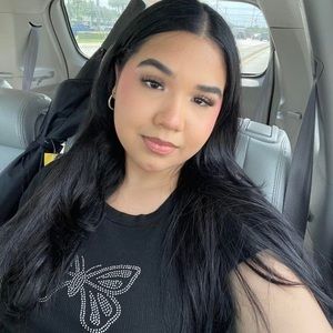 Meet your Posher, Nadia